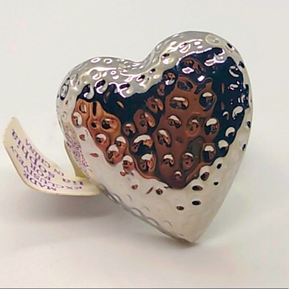Lia Sophia size 8 heart ring